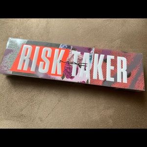 MAC Risk Taker Eyeshadow Pallet